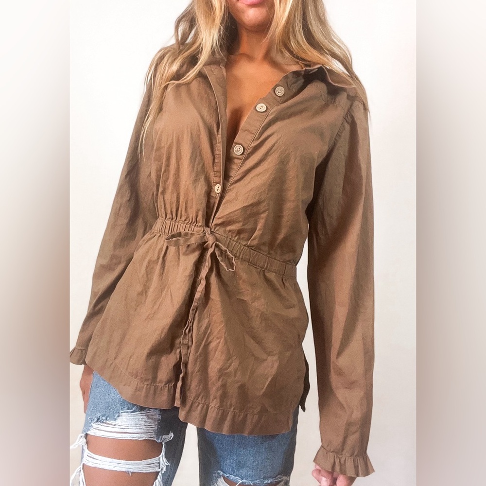 Oscar De La Renta brown button down top/blouse- women’s size 4.
